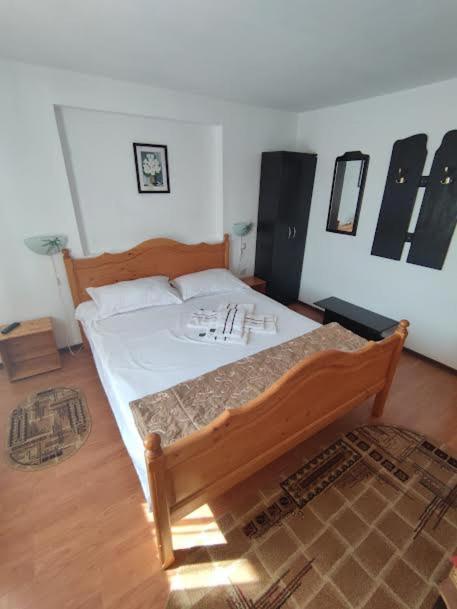 Camere de inchiriat EDELWEISS Dumbrava Roşie Esterno foto