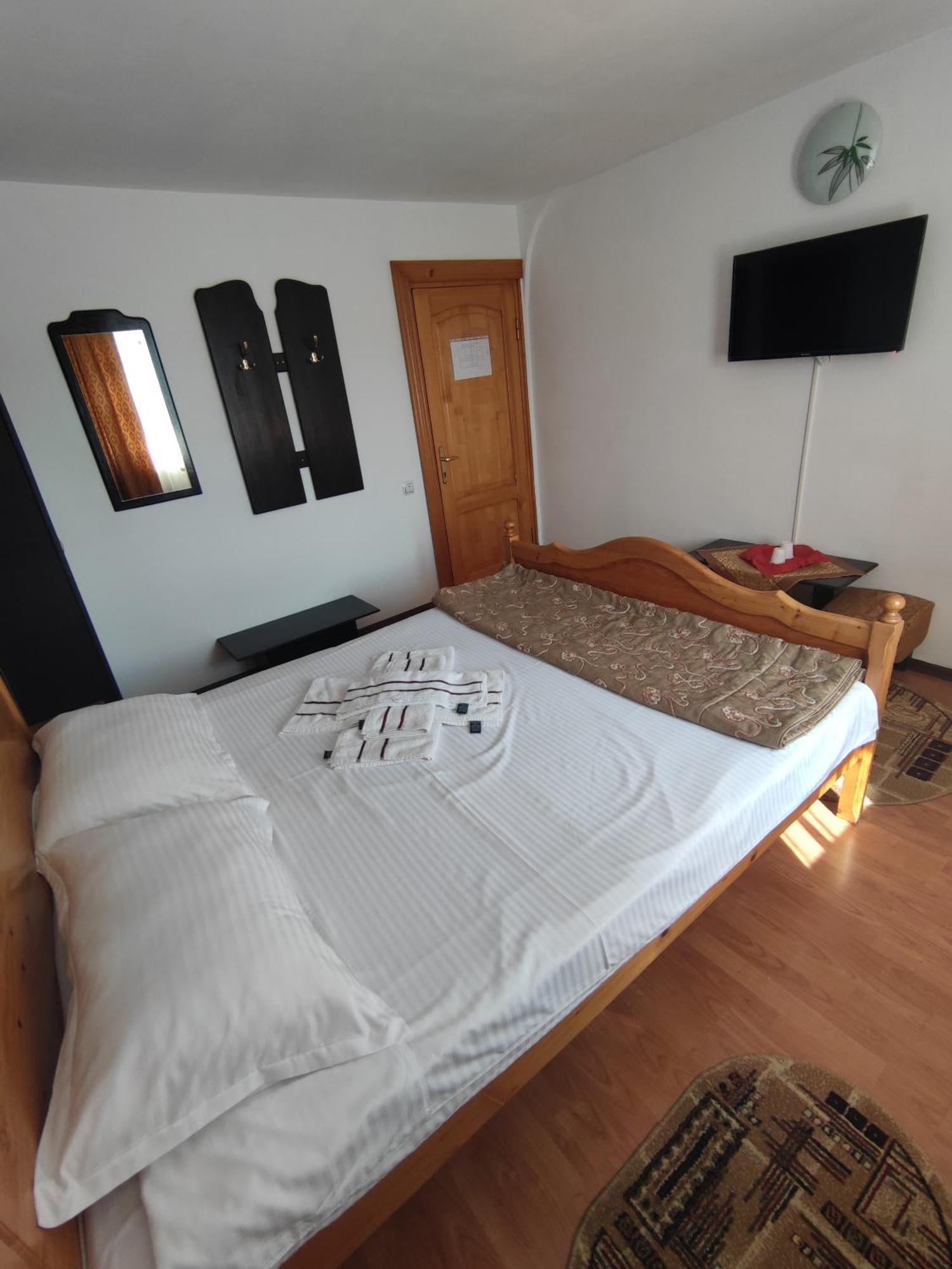 Camere de inchiriat EDELWEISS Dumbrava Roşie Esterno foto