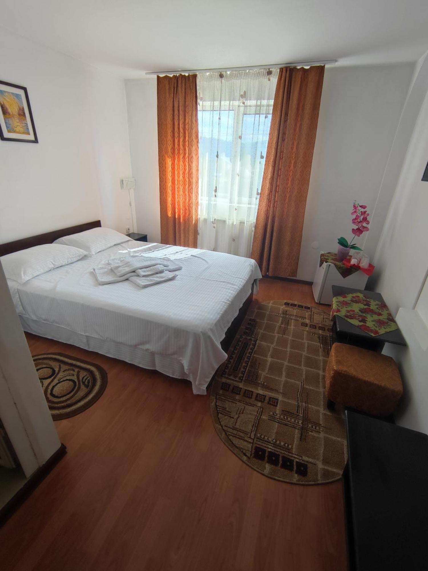 Camere de inchiriat EDELWEISS Dumbrava Roşie Esterno foto
