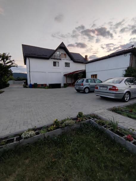 Camere de inchiriat EDELWEISS Dumbrava Roşie Esterno foto